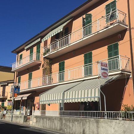 Appartamento Un Giorno Di Sole 莱里奇 外观 照片